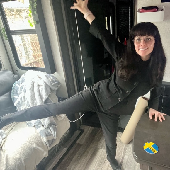 Let Me Introduce Myself - Picture 4 of 6